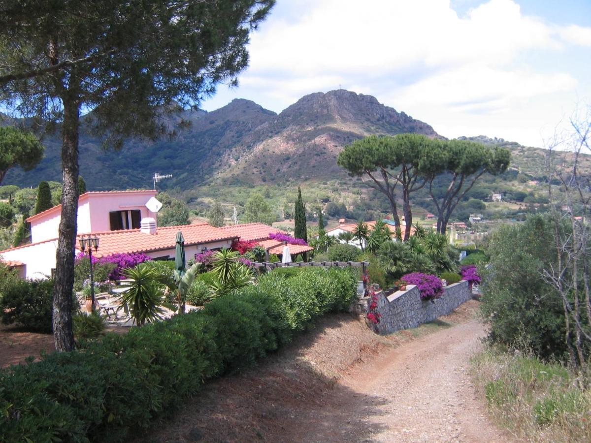 Studio-Appartment In Landhaus Mit Meerblick Porto Azzurro Zewnętrze zdjęcie